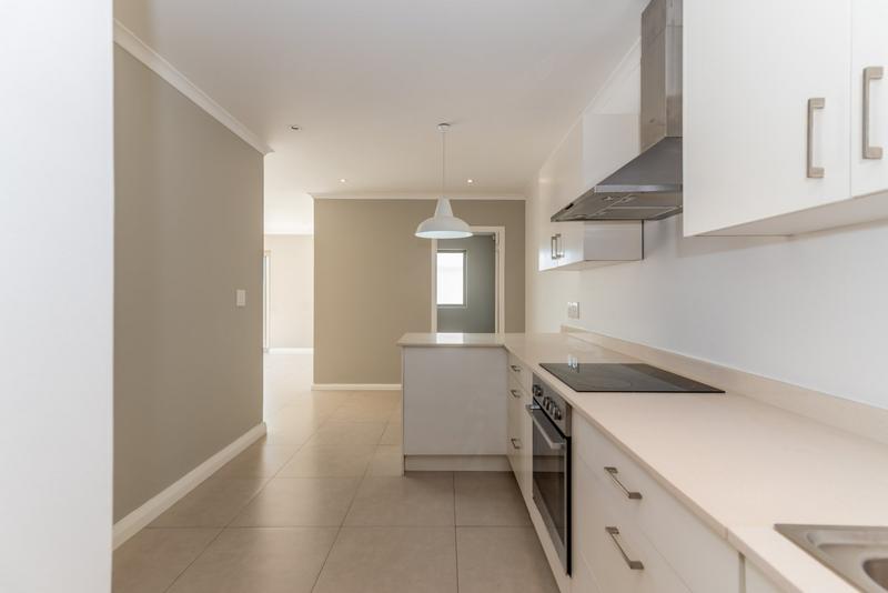 To Let 2 Bedroom Property for Rent in Muizenberg Western Cape